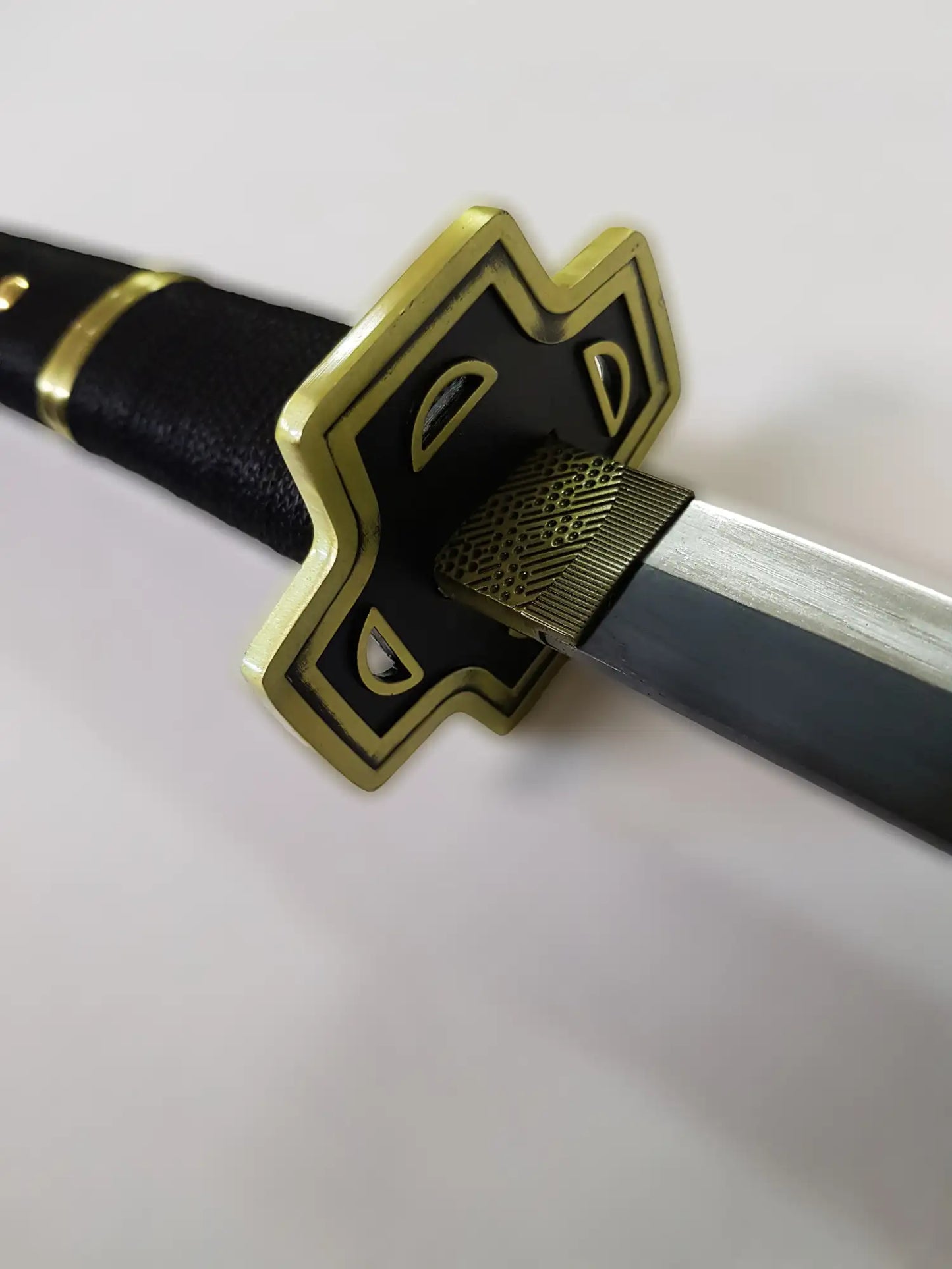 KATANA YUBASHIRI DE ZORO ONE PIECE