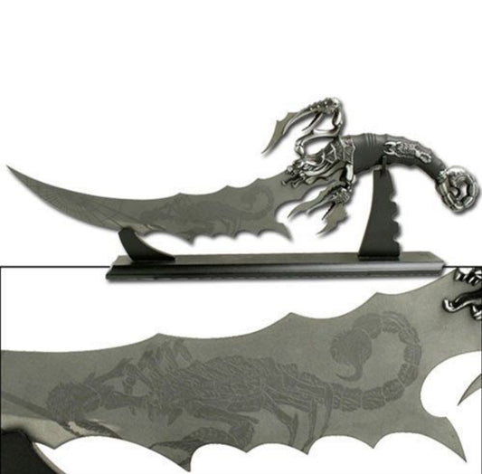 DAGUE DÉCORATION SCORPION