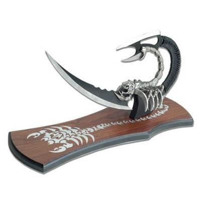 Dague Scorpion + Support en Bois